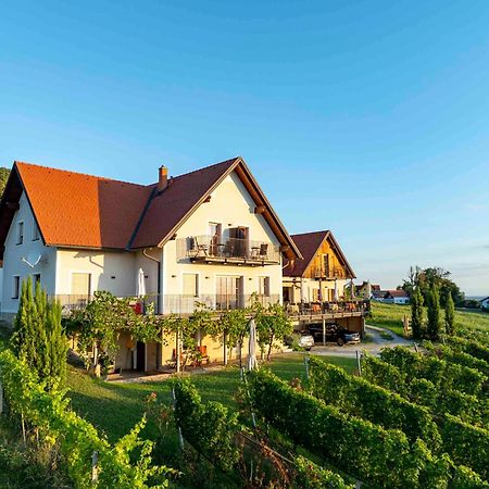 Winzerzimmer Scharl Sankt Anna am Aigen Exterior foto